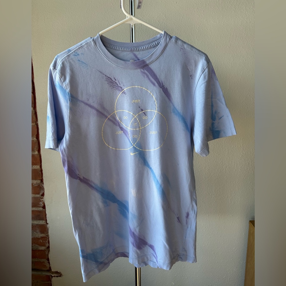 Nike - tiedye t-shirt